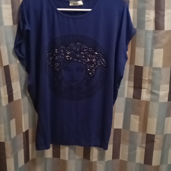 FINAL PRICE H & Y blue sleeveless blouse w face emblem and gold gemstones  Med - Picture 3 of 4